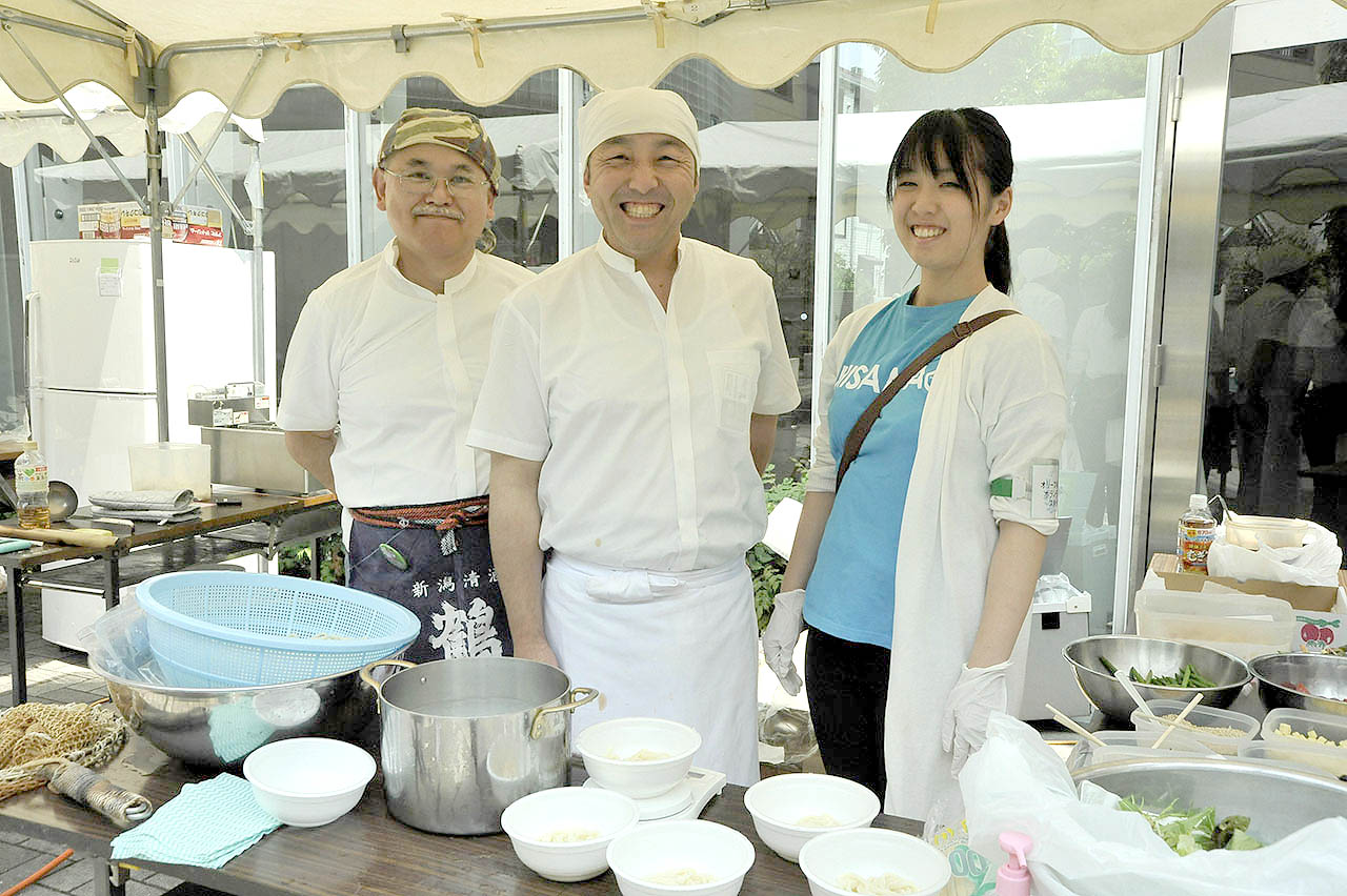 オリーブ創作料理麺部門１位・花は咲くさん